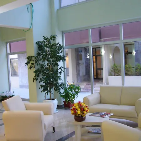 Sirin Готель Чешме